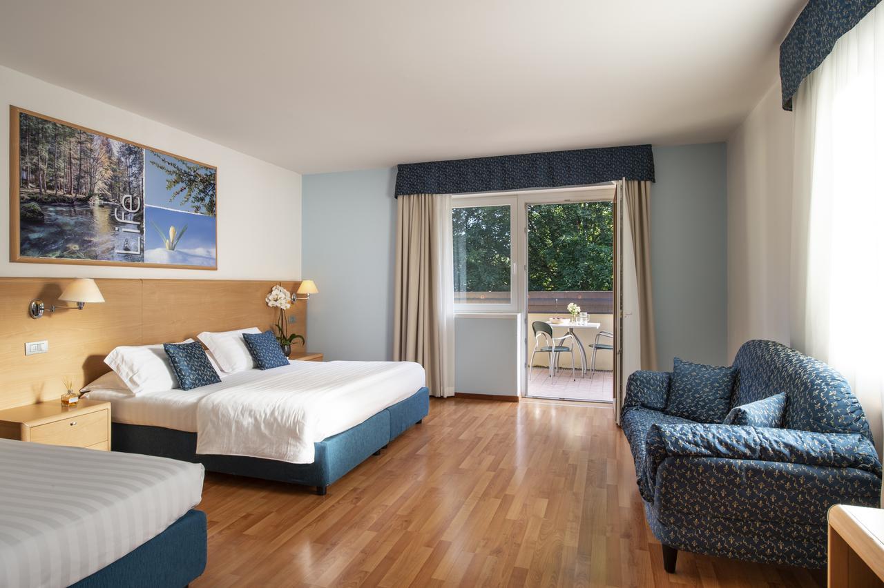 Vital Hotel Flora โกมาโนแตร์เม ภายนอก รูปภาพ